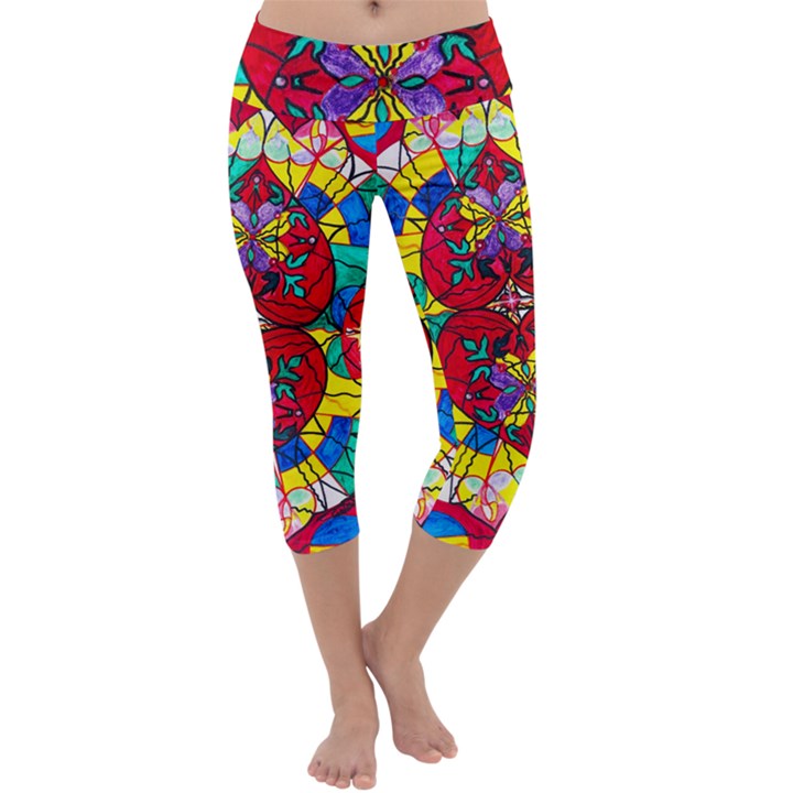 Festivity - Capri Yoga Leggings